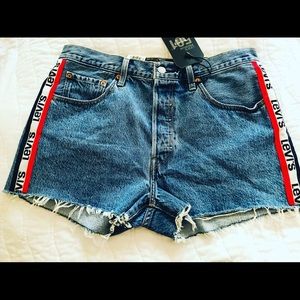 Levi’s Jean Shorts Sz 31